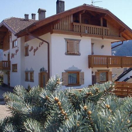 Hotel Garni Goccia D'Oro à Cavalese Extérieur photo